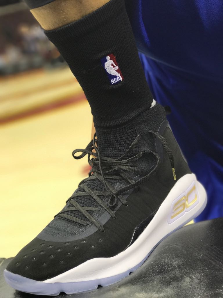 curry4 west coast  カリー4  海外限定カラー激レア アンダーアーマー公式】 カリー4 フロートロ（バスケットボール