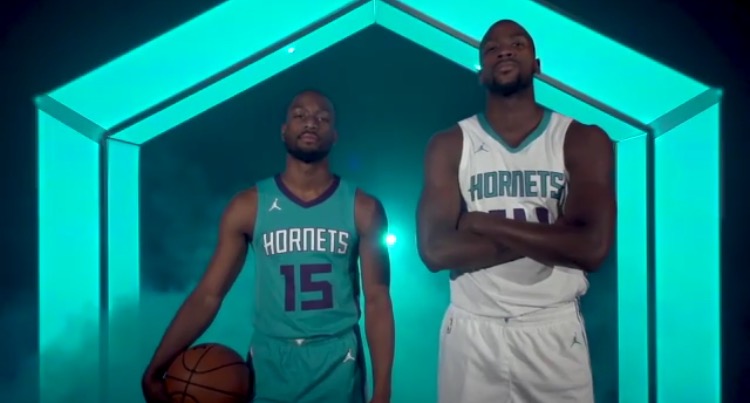 彦*一様 NBA ホーネッツ HORNETS JORDAN フーディー ジップパ