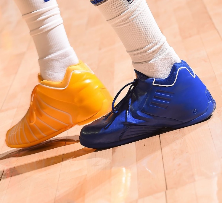 アディダス T-Mac 3 ニック・ヤング