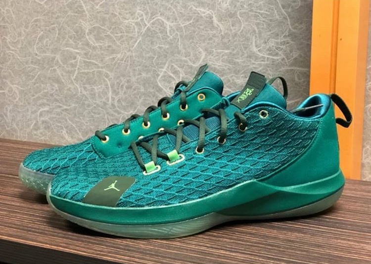 ジョーダン CP3 12 グリーンジャケット